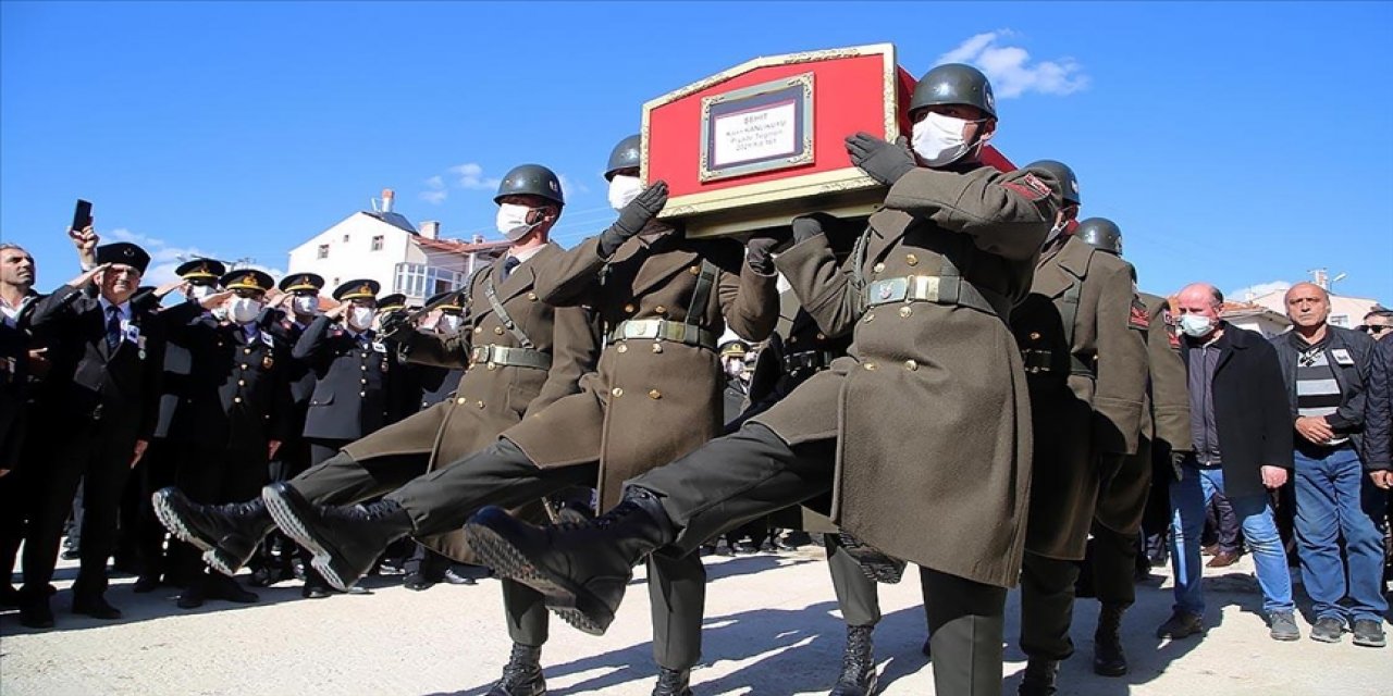 Şehit Piyade Teğmen Kaan Kanlıkuyu, Çankırı'da son yolculuğuna uğurlandı