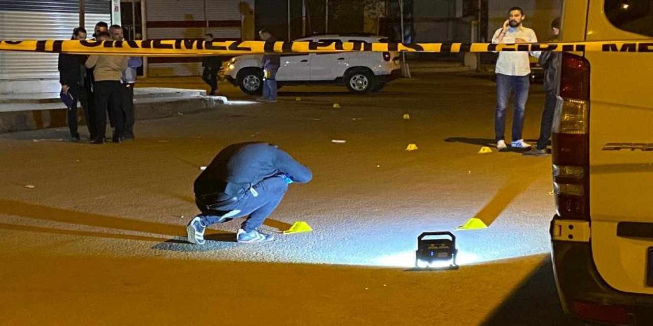 Baba ile oğlu silahlı saldırıya uğradı!