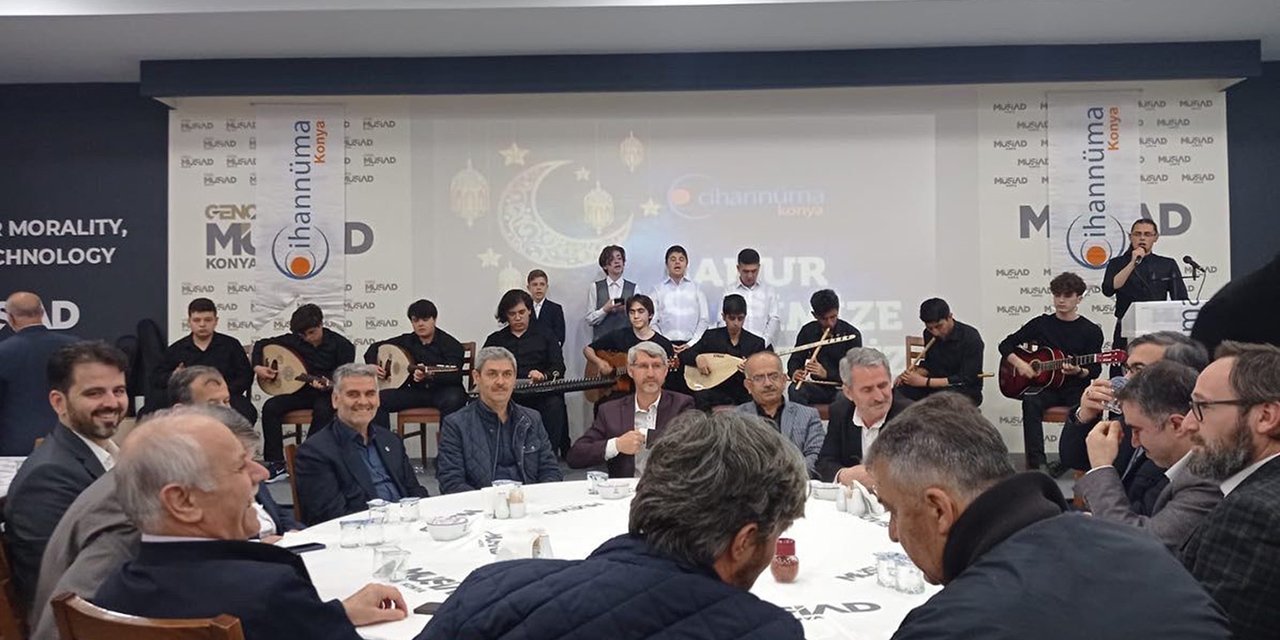 Cihannüma gönüllüleri Konya'da 'Sahur Meclisi'nde buluştu