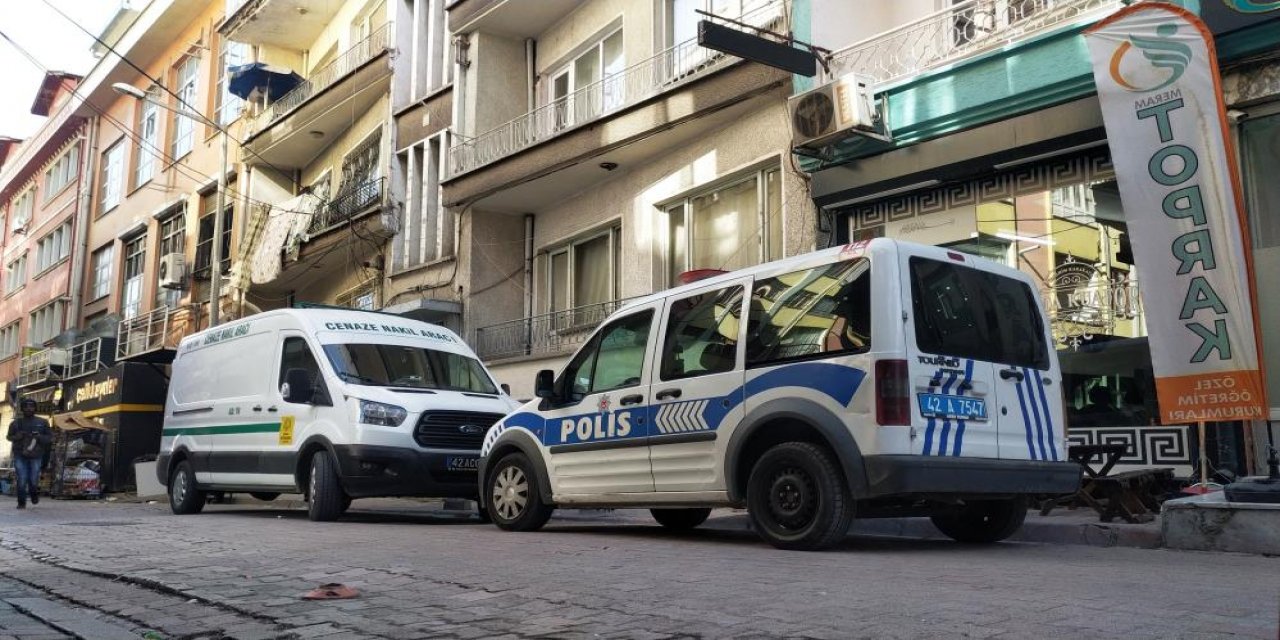 Konya’da yabancı uyruklu kadın, evinde bıçaklanmış halde bulundu