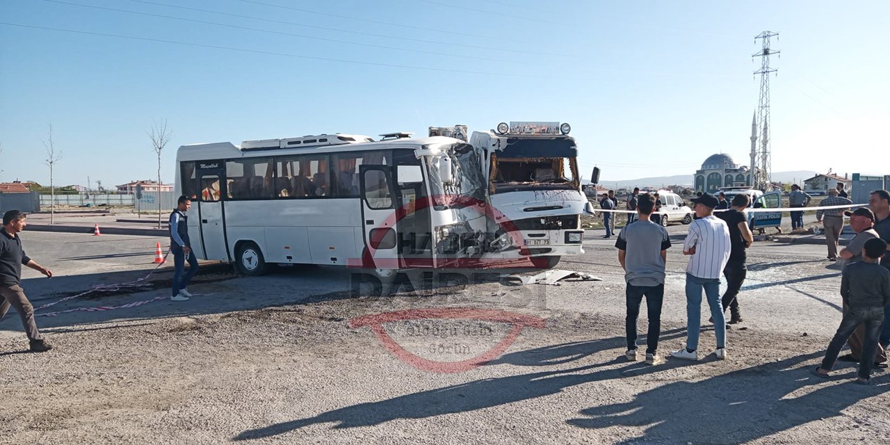 Son dakika! Konya'da işçi servisi ile vinç çarpıştı: 18 yaralı