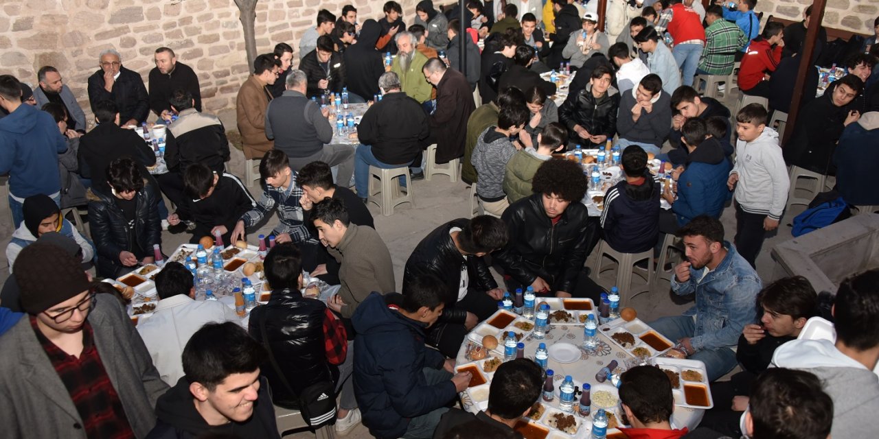 Karatay Kent Konseyi iftarda buluştu