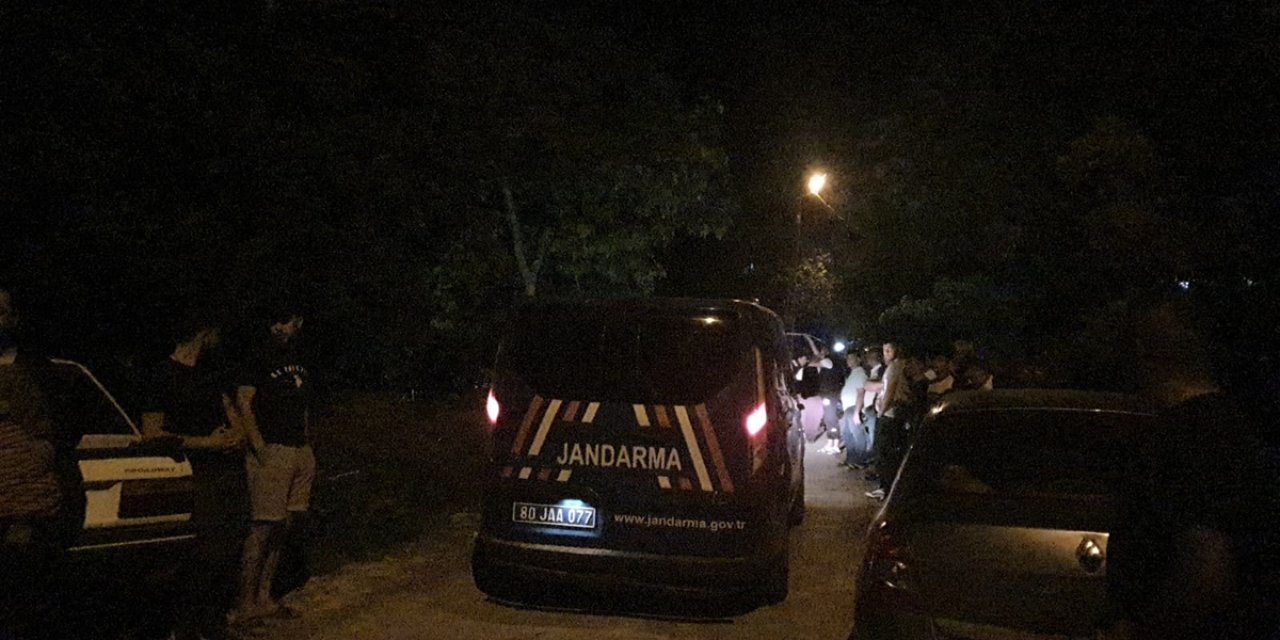 Karısı ve oğlunu öldürmüştü! Kaçan şüpheli tarlada canına kıydı