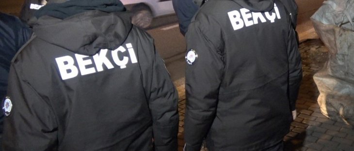 Konya'da hırsızlık şüphelisini mahalle bekçileri yakaladı