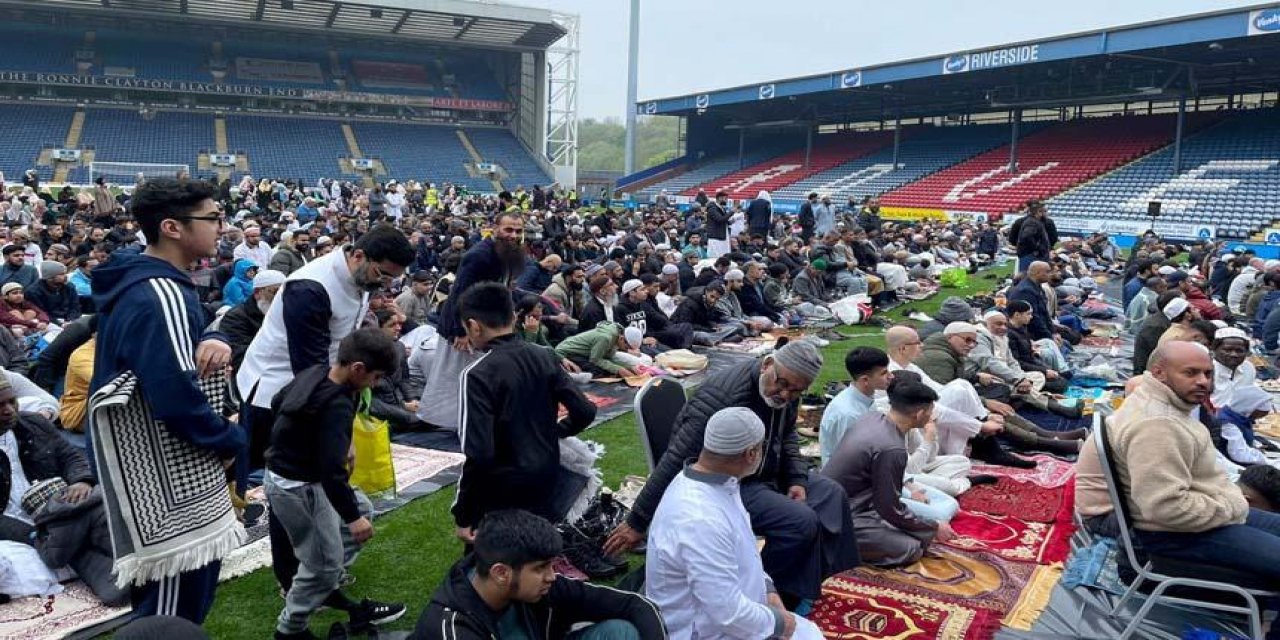 Blackburn Rovers, stadını Müslümanlara açtı