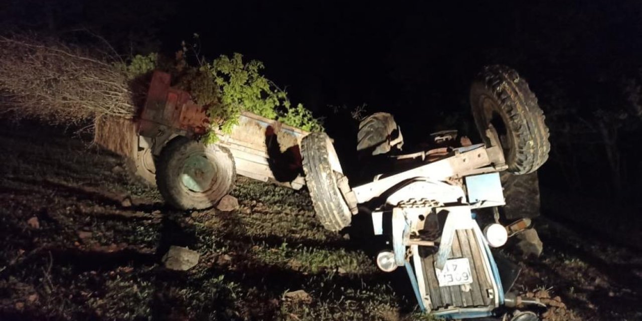 Devrilen traktörün sürücüsü öldü