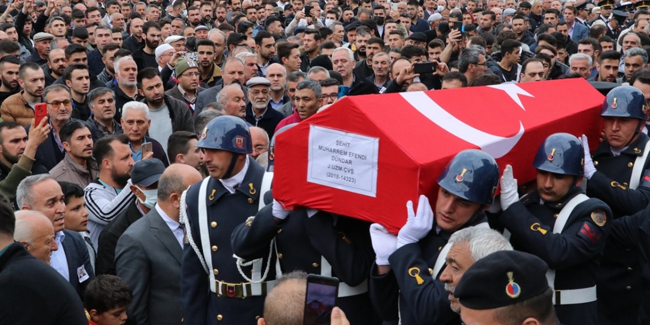 Şehit Uzman Çavuş Muharrem Efendi Dündar toprağa verildi