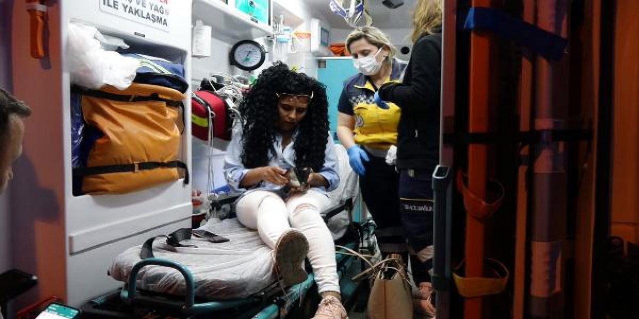 Boşanma aşamasındaki eşini bıçakladı