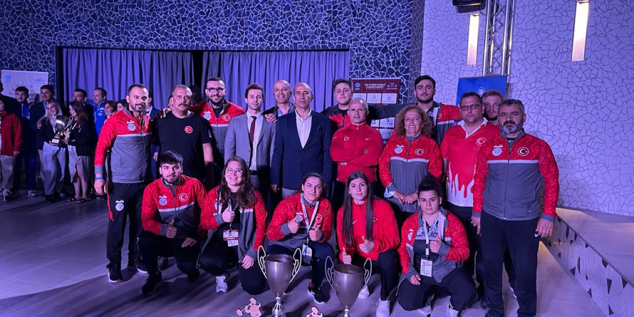 Dünya halterine Türkiye damgası