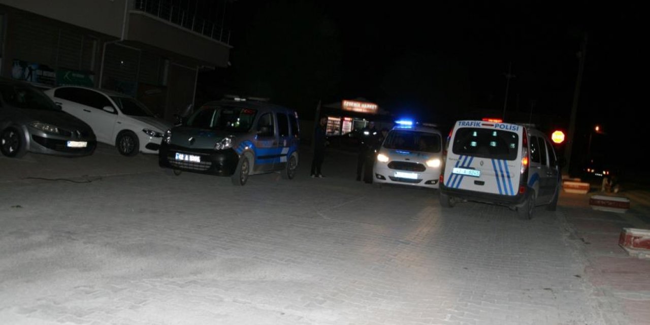 Konya’da iş makinesi taşıyan kamyon mahalleyi internetsiz bıraktı