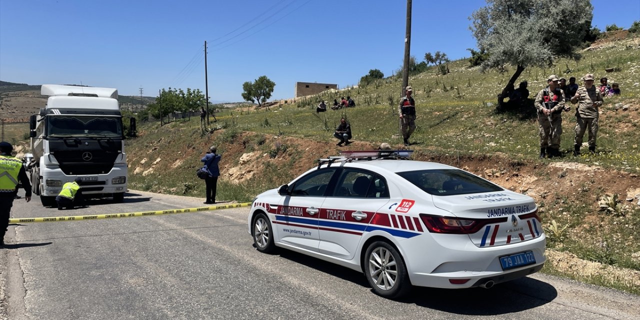 Hafriyat kamyonunun çarptığı çocuk öldü