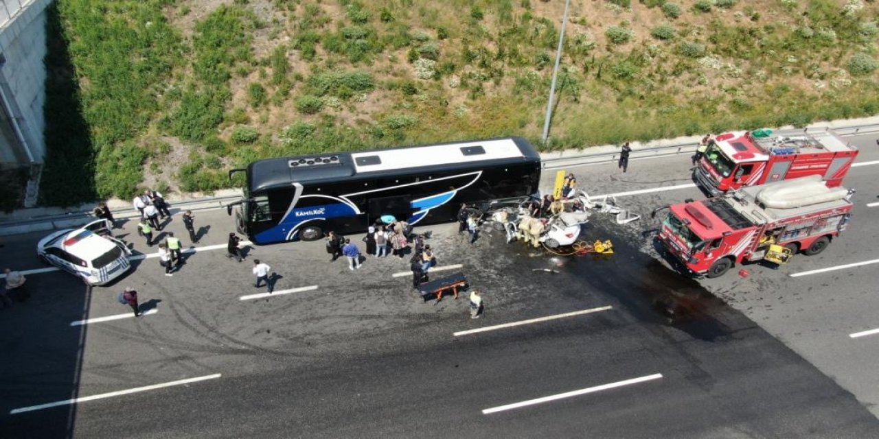 Feci kaza! Anne öldü, baba ve oğlu yaralı