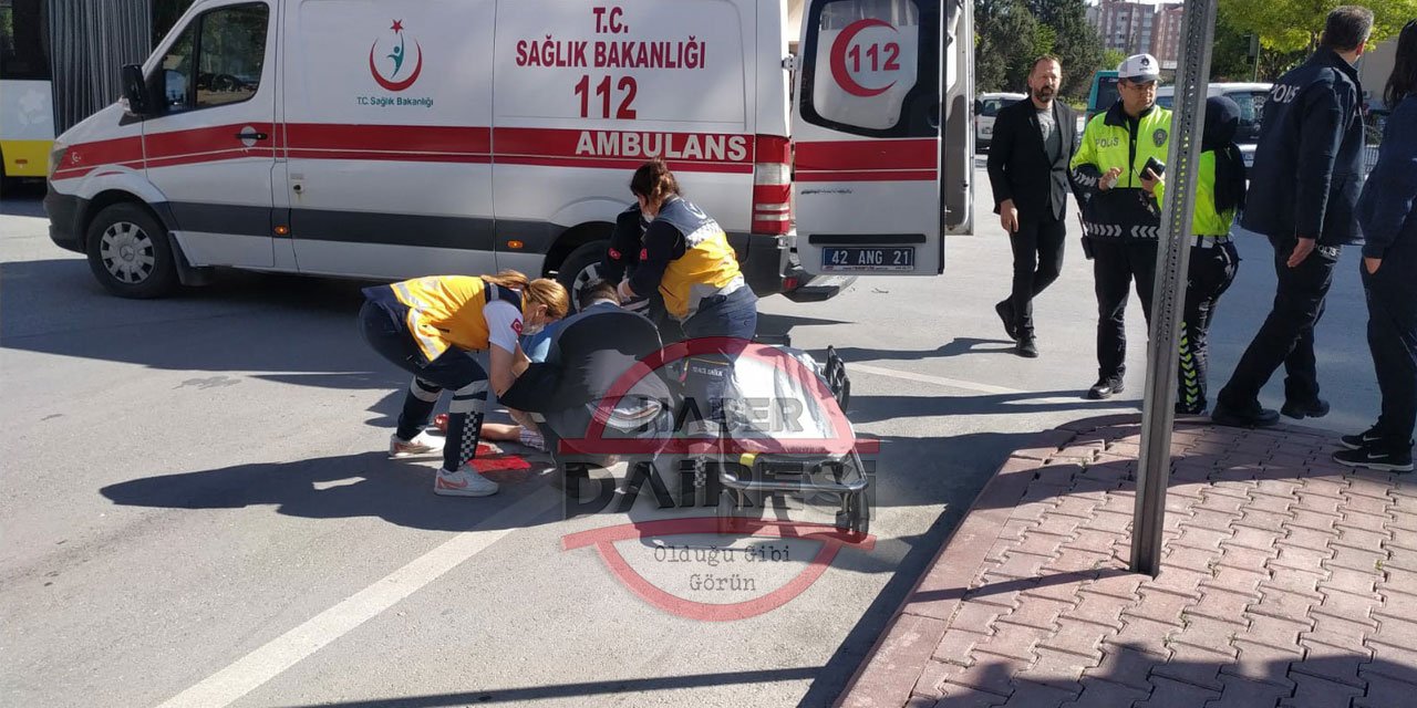 Konya’da kırmızı ışıkta geçen yolcu minibüsü yayaya çarptı