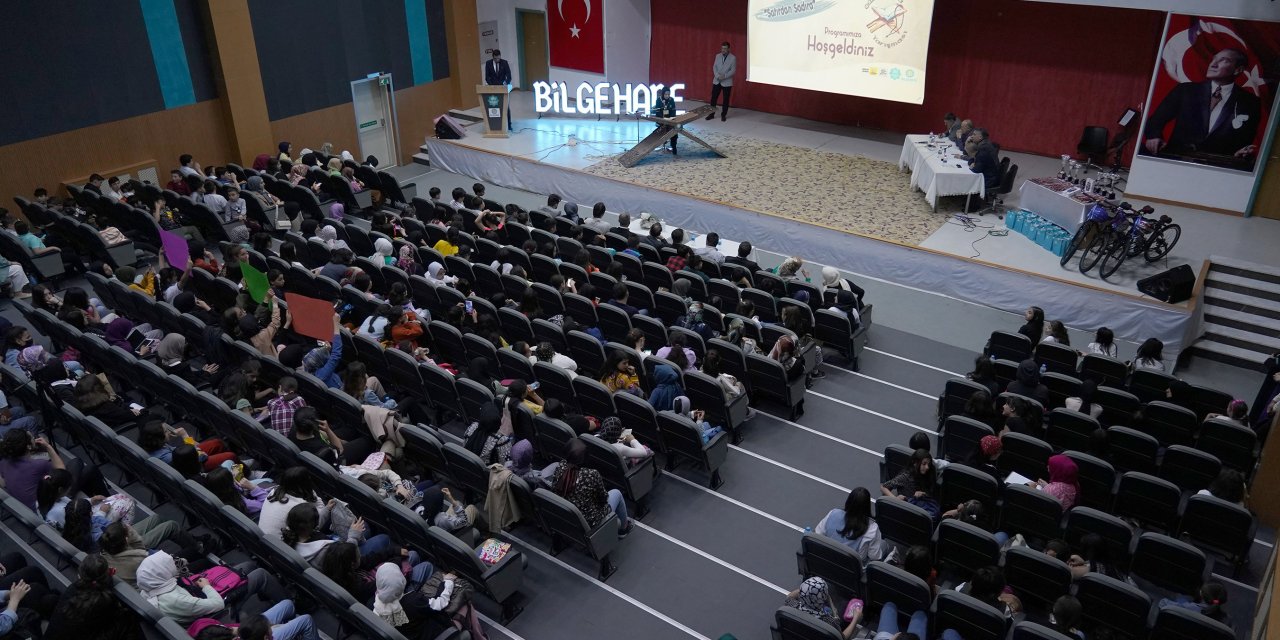 Konya'daki Bilgehanelerde, “Kur’an-ı Kerim’i Güzel Okuma Yarışması” düzenlendi