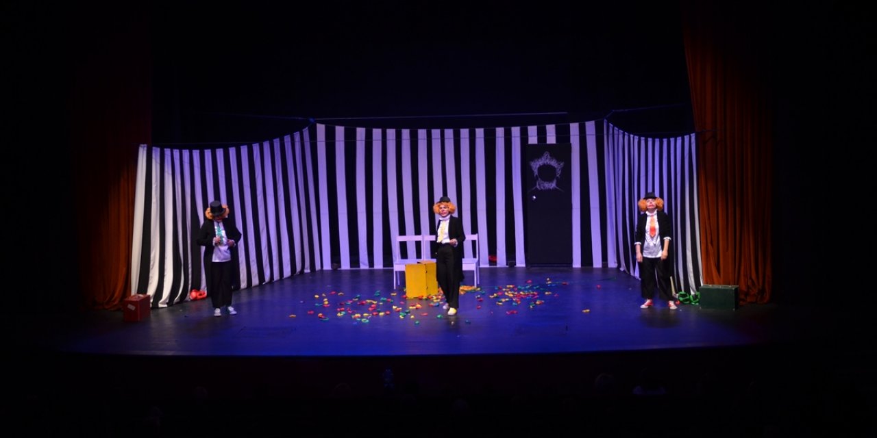 Konya’da Uluslararası Türkçe Tiyatro Yapan Ülkeler Festivali