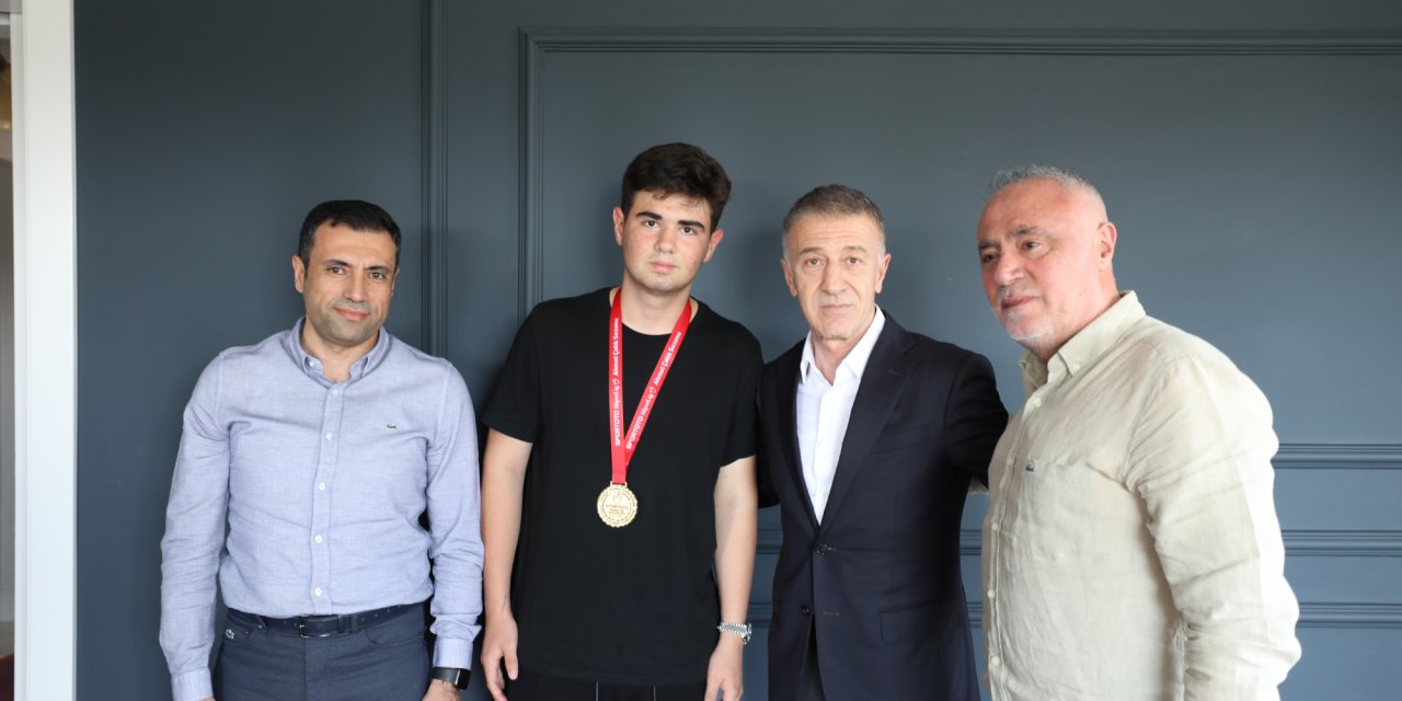 Başkan Özgökçen ve Ağaoğlu, Ahmet Çalık’ın ailesini ziyaret etti
