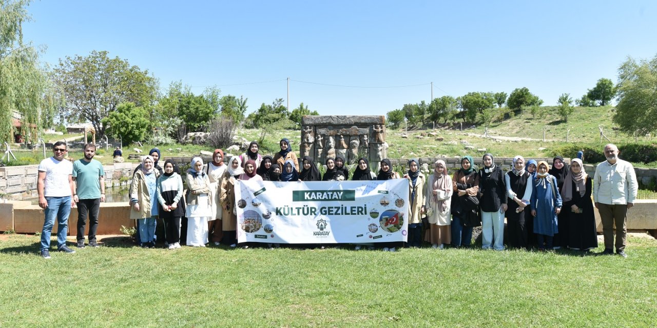 Karatay Belediyesi, öğrencilere Beyşehir ve Hüyük’ü gezdirdi