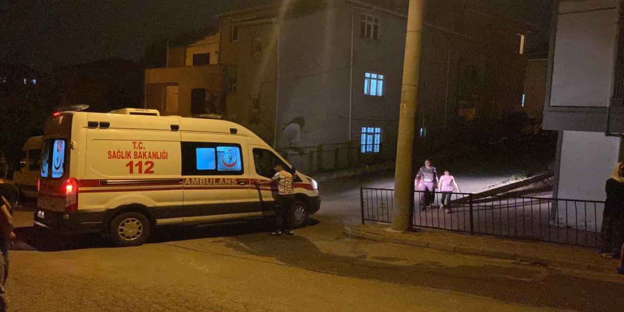 Tartıştığı ev arkadaşını bıçakladı!