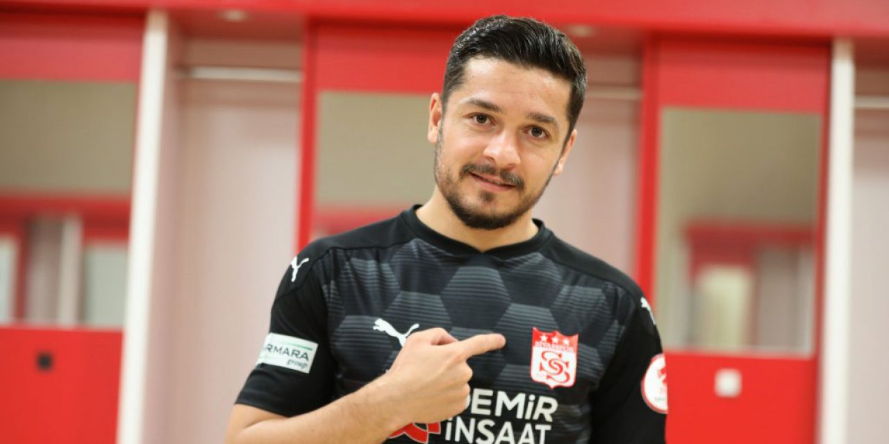 Ahmet Oğuz resmen Konyaspor’da