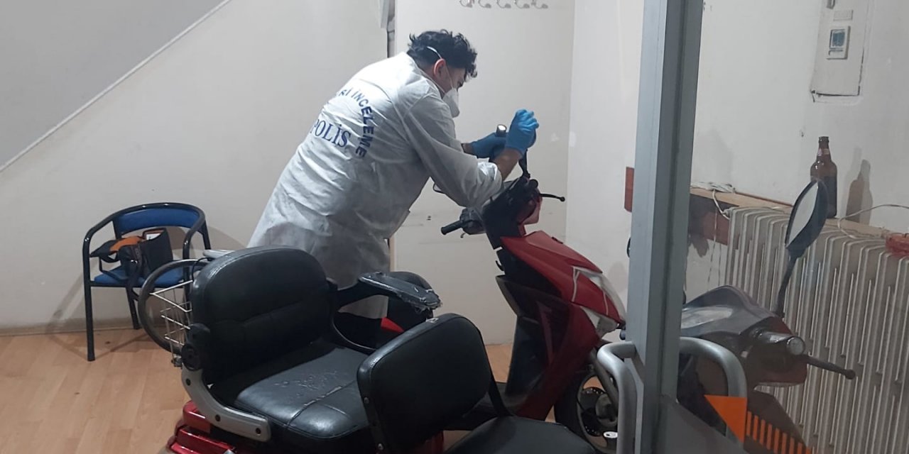 Konya polisi 2 gün iz sürüp çalınan motosikleti gizlendiği depoda buldu