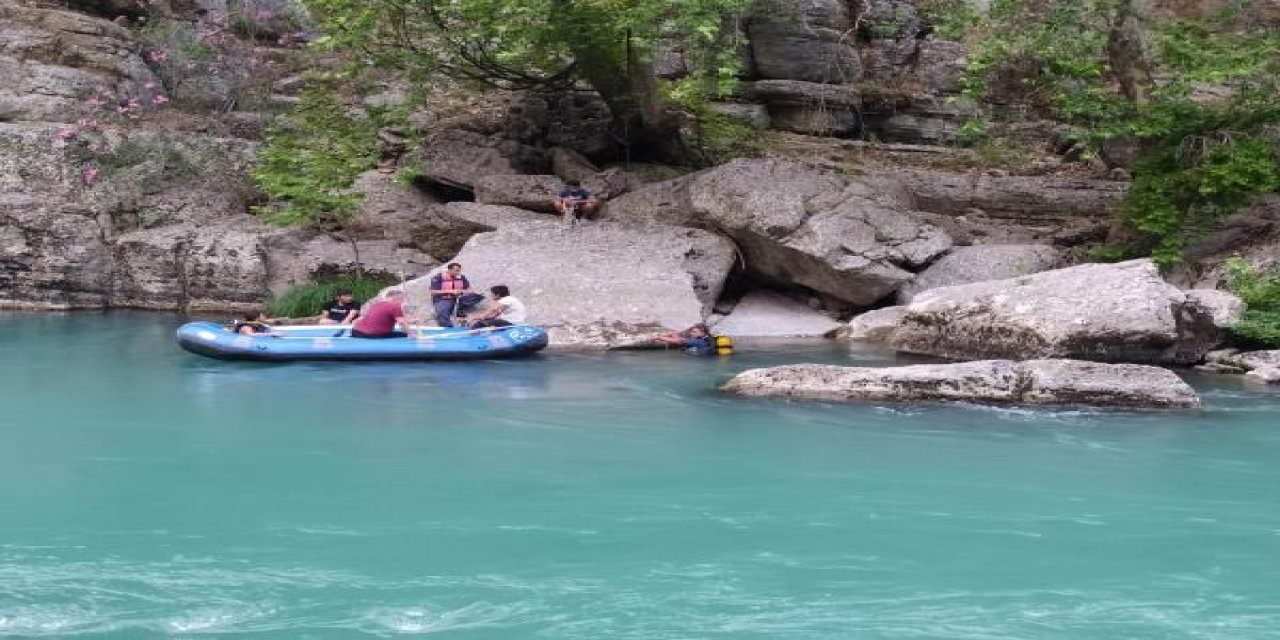 Irmağa giren üniversite öğrencisi boğularak hayatını kaybetti