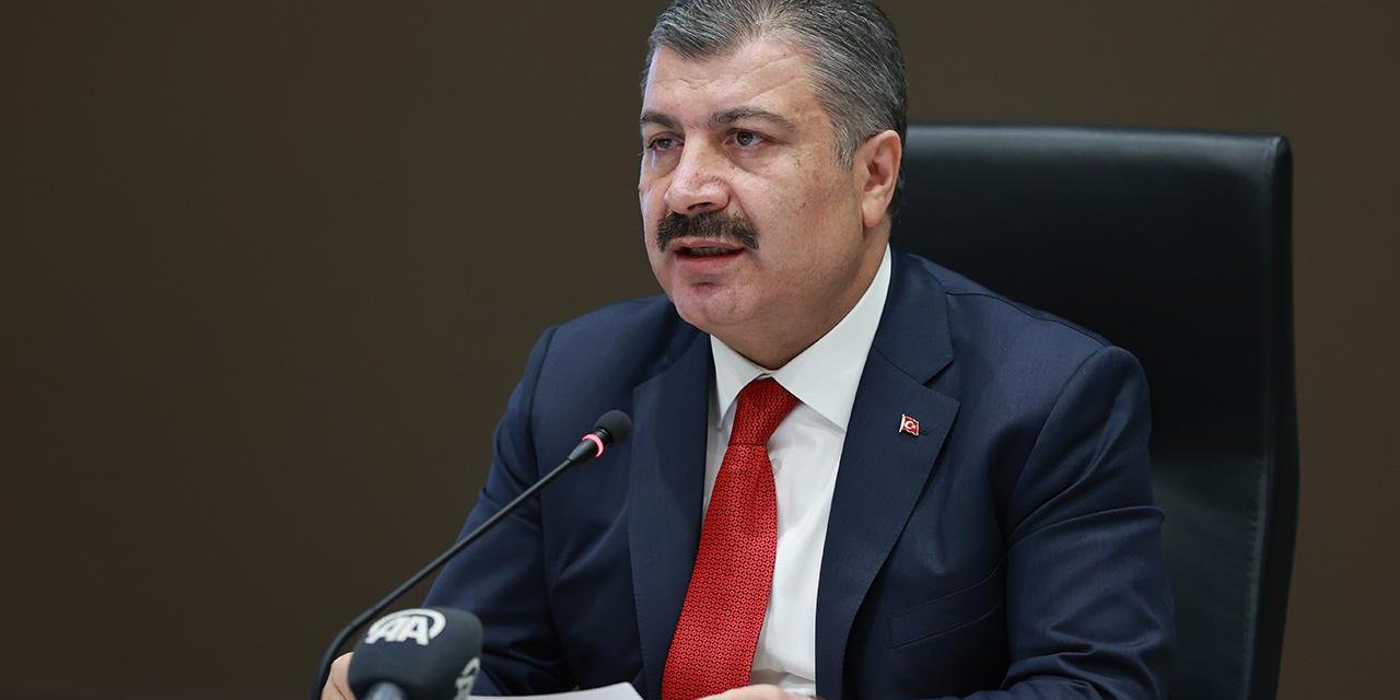 Bakan Koca müjdeyi verdi: Sağlık çalışanlarına önemli iyileştirmeler çok yakın