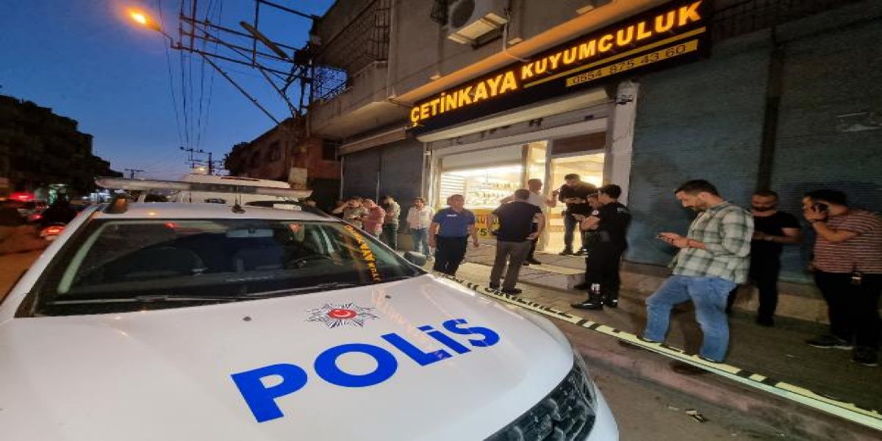 Kuyumcuyu silahla vurdular, para ve altınları çalıp kaçtılar