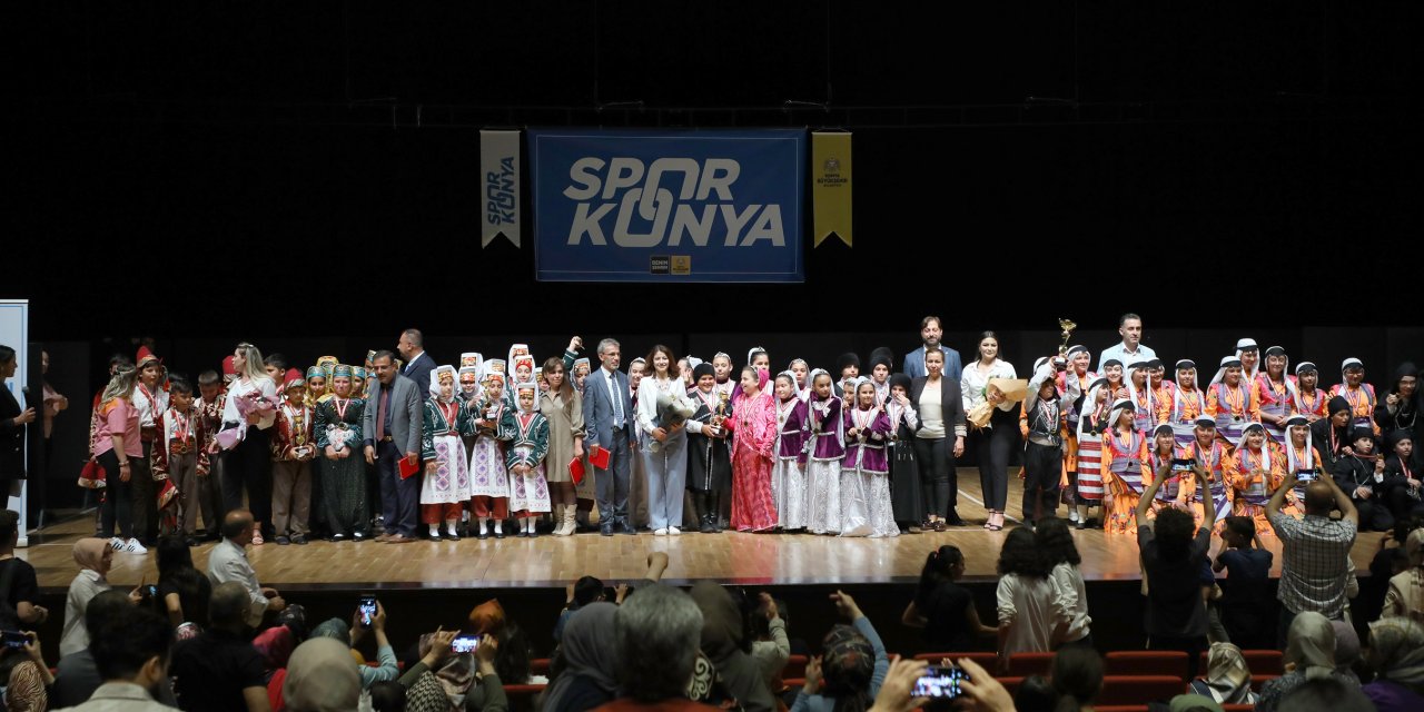 Konya Büyükşehir Belediyesi’nin düzenlediği Halk Oyunları Ligi final yaptı