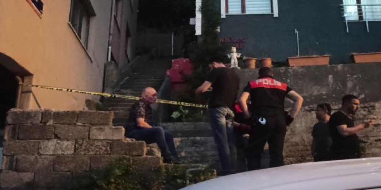 Annesine pusu kurup silahla vuran amcasını bıçakladı