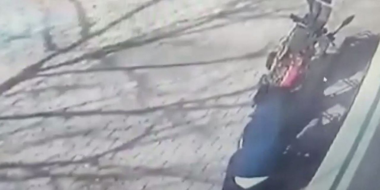 Konya’da maske ile yüzünü saklamaya çalışan hırsız polisten kaçamadı