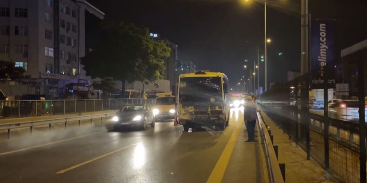 İşçi servisi ile çekici çarpıştı: Çok sayıda yaralı var