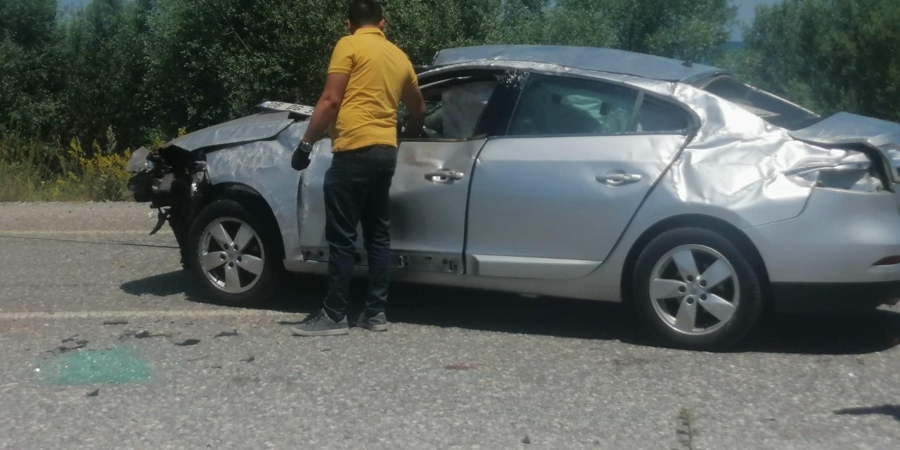 Konya’da karşı şeride geçerek takla atan otomobilin sürücüsü öldü