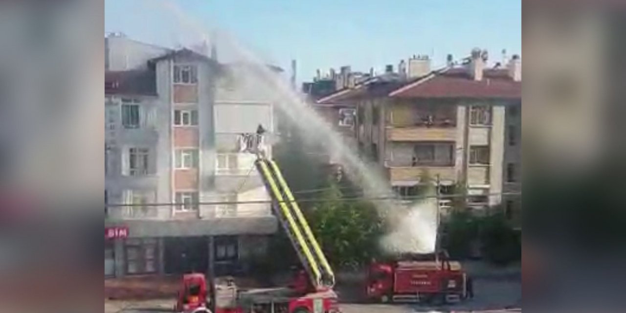 Konya’da 5 katlı binada yangın! Çok sayıda ekip müdahale etti