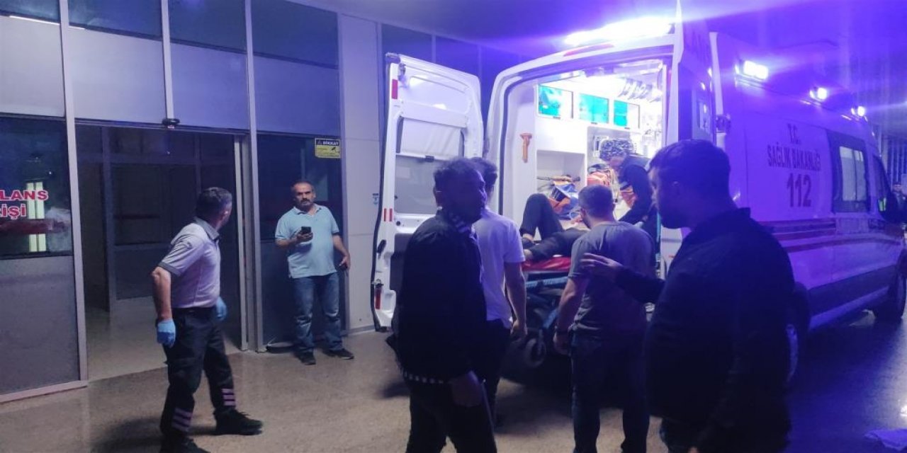 Eğlence merkezine tüfekle ateş açıldı: 1’i polis 6 yaralı