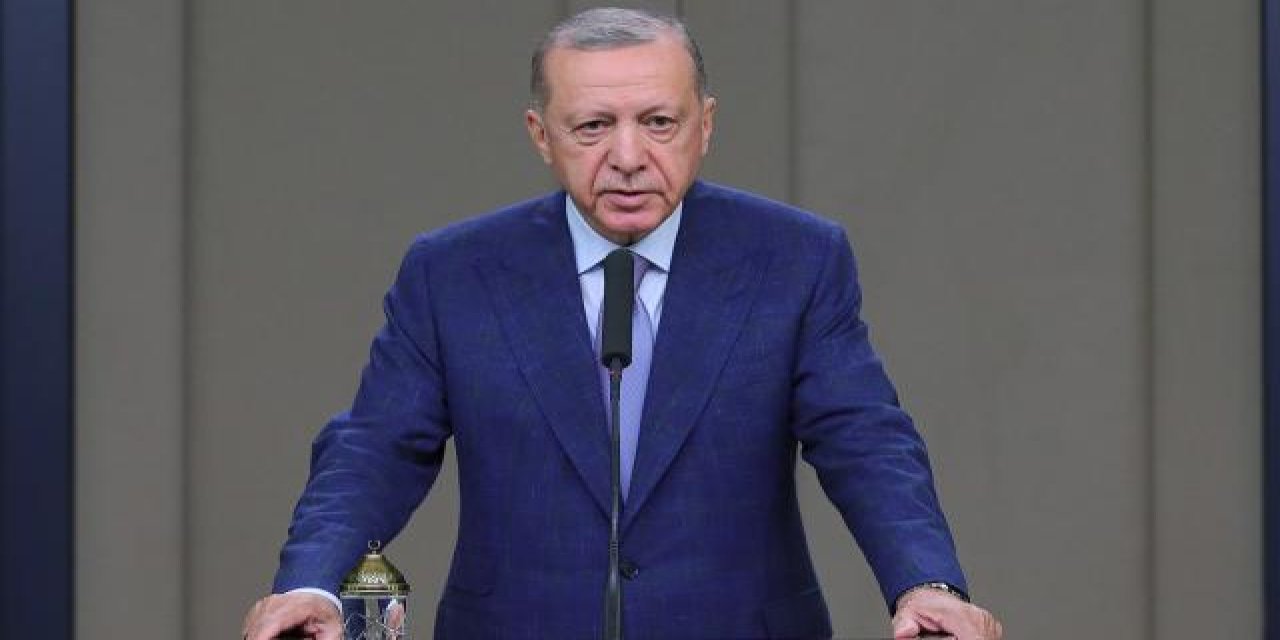 Cumhurbaşkanı Erdoğan: Orta sahada top çevirmekten bıktık