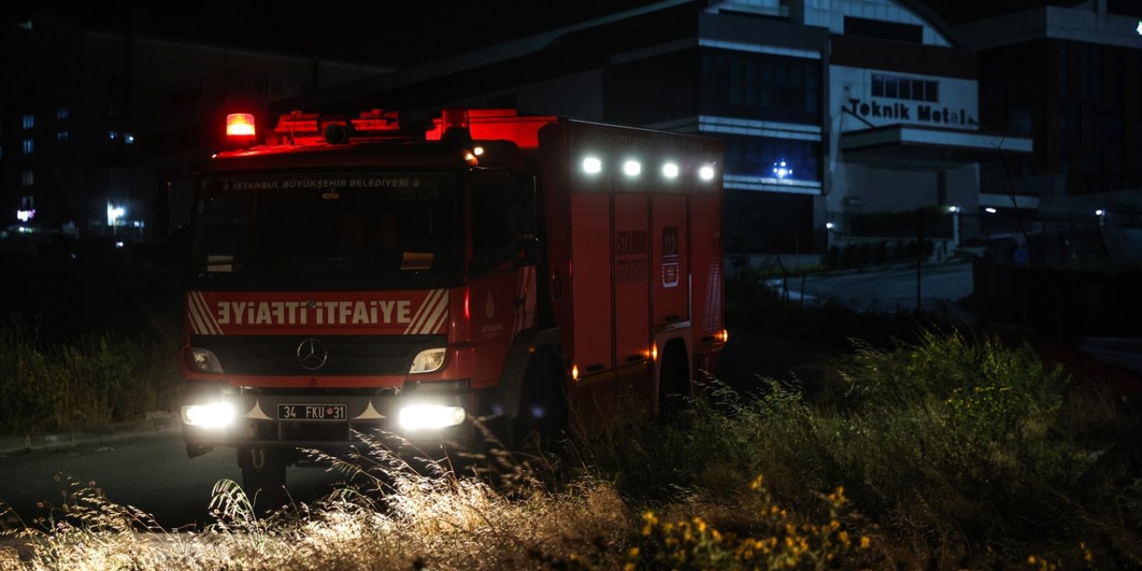 Kimyasal madde alarmı! İtfaiye ve AFAD fabrikada çalışma yaptı