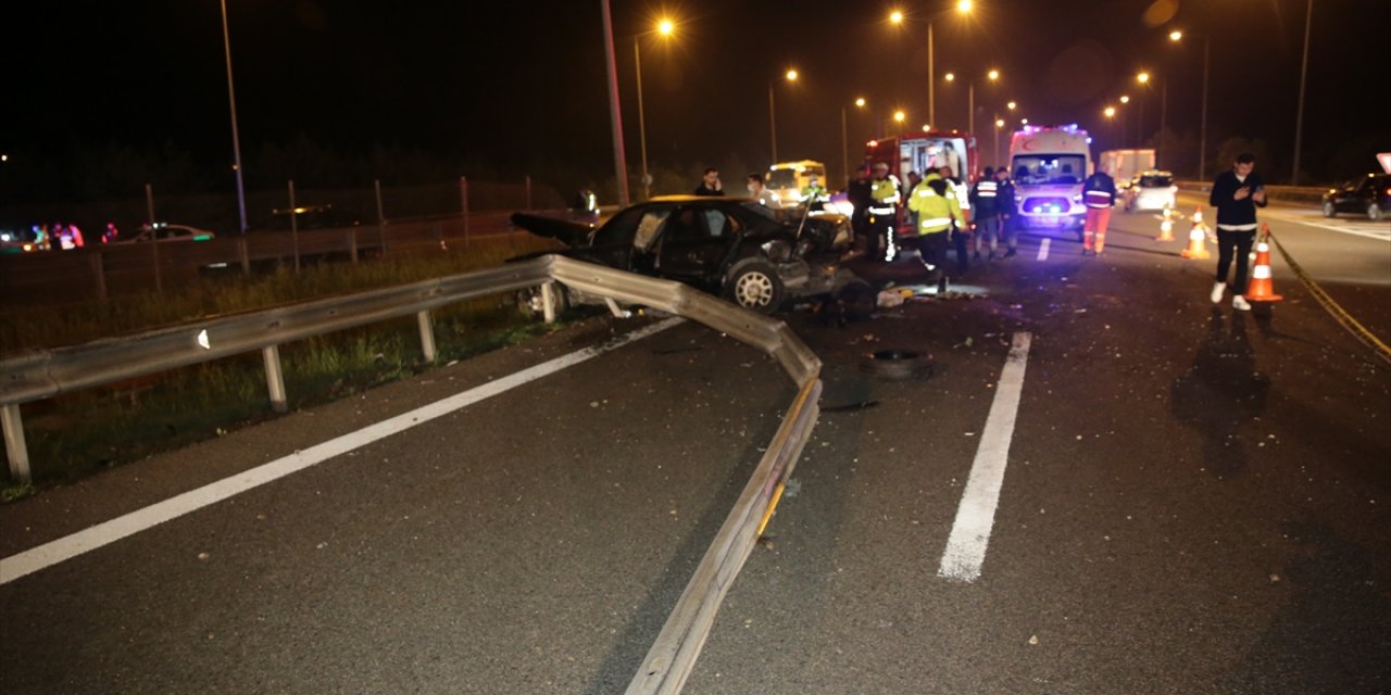 İki otomobil çarpıştı: 2 ölü, 2 yaralı