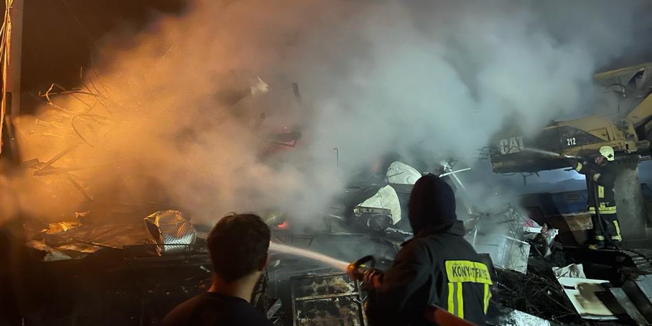 Konya’da sanayi sitesinde korkutan yangın