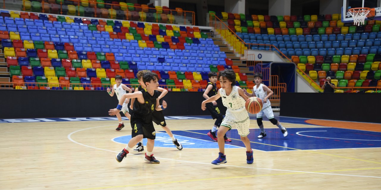 Konya Büyükşehir Belediyespor, geleceğin basketbolcularını arıyor