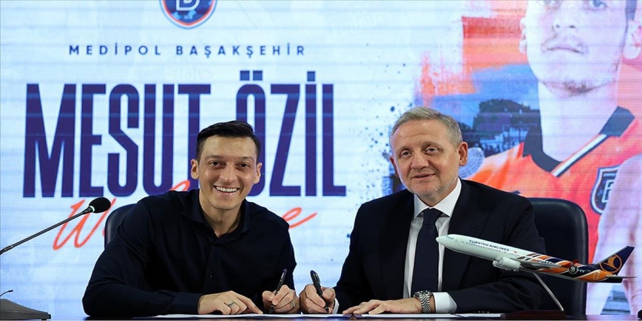 Mesut Özil, resmen Başakşehir'de