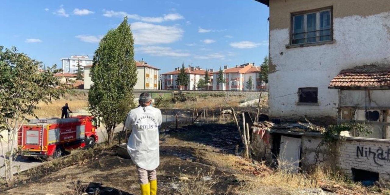 Konya'da otluk alandaki yangın eve sıçradı