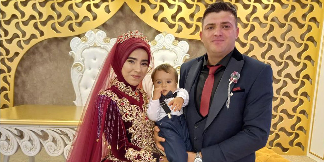 Konyalı çift, düğünlerine 1 buçuk yaşındaki oğullarıyla katıldı