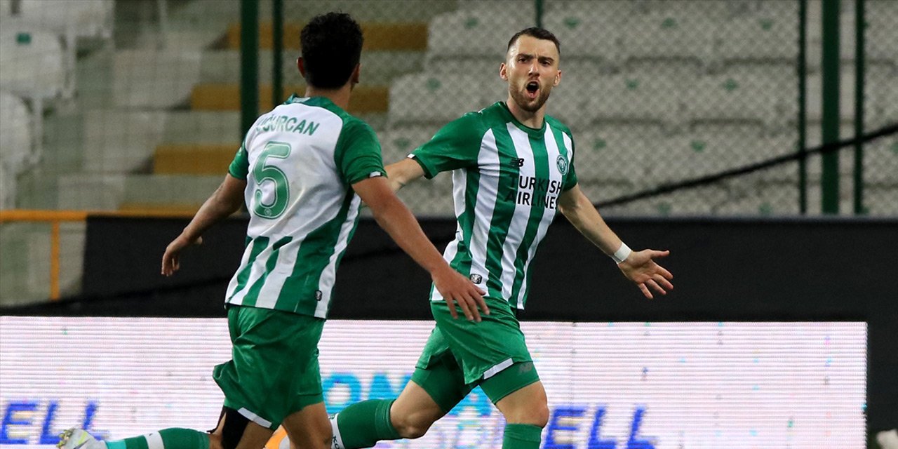 Konyaspor UEFA'da ilk engeli rahat geçti