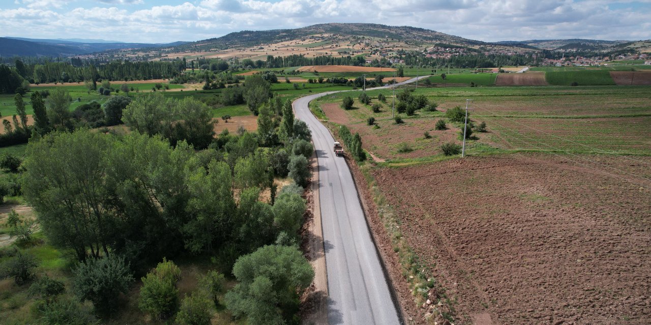 Konya’nın bir ilçesinde daha yollar konforlu hale getiriliyor