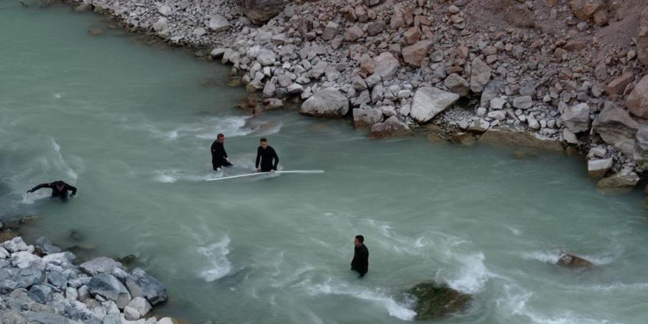 Nehirde kaybolan gencin cesedine ulaşıldı