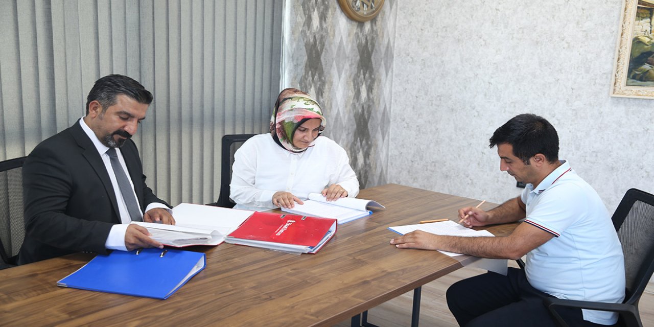 Avukat 3 kardeş adliye koridorlarında adaleti savunuyor