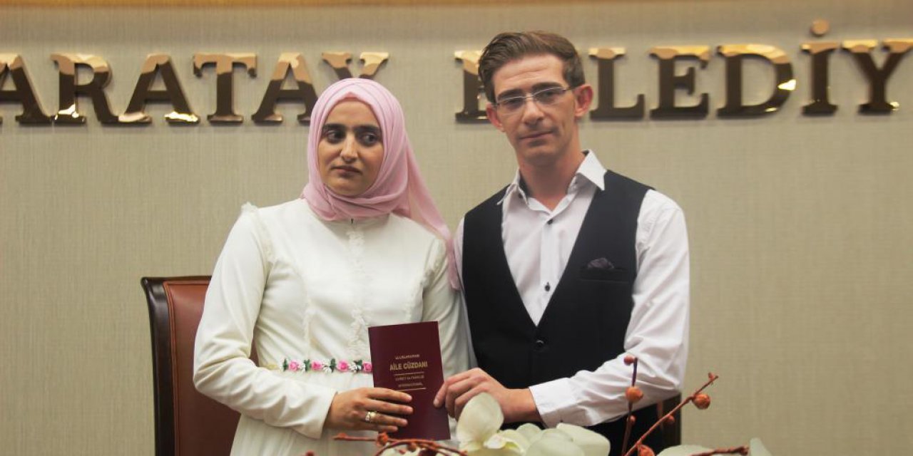 Konya’da görme engelli iki genç, engelleri aşıp nikah masasına oturdu