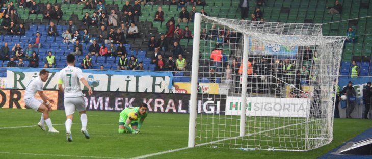 Çaykur Rizespor-Konyaspor maçından kareler