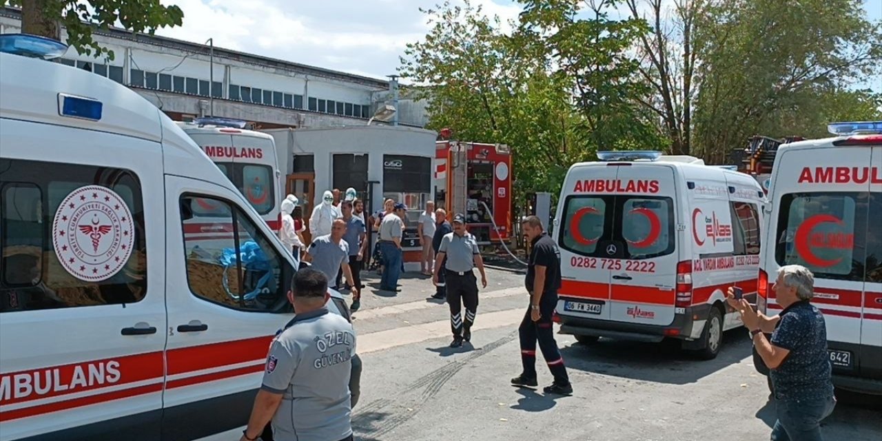 Boya fabrikasında patlama: 3 ağır yaralı
