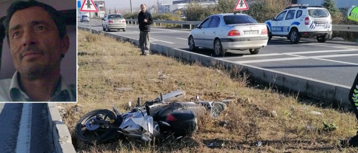 Refüje çarpan motosikletin sürücüsü öldü, eşi yaralandı